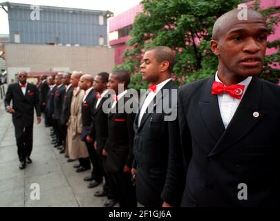 Nation of Islam Juni 1998Members der Nation of Islam Die radikale schwarze Separatistenbewegung bei der Stephen Lawrence Untersuchung Waren die fünf Männer in den Mord an Stephen verwickelt Waren wegen Beweise zu geben Stockfoto