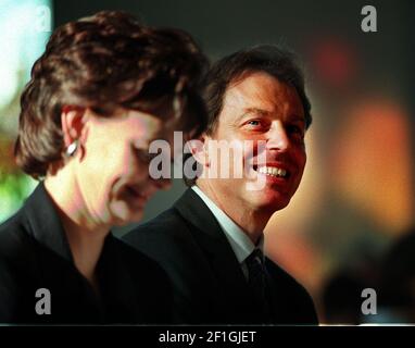 Tony und Cherie Blair in der St. Peters Kirche September 1997 ib Brighton, wo die Labour Party ihr jährliches Jahr abhält Konferenz Stockfoto