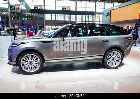 Land Rover Range Rover Velar auf dem Pariser Automobilsalon. Frankreich - 3. Oktober 2018 Stockfoto