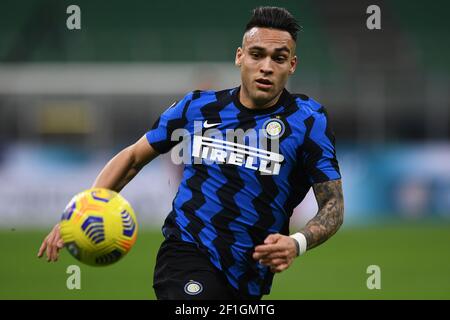 Mailand, Italien. März 2021, 08th. Lautaro Martinez vom FC Internazionale in Aktion während des Fußballspiels der Serie A zwischen dem FC Internazionale und Atalanta BC im San Siro Stadion in Mailand (Italien), 14th. Februar 2021. Foto Bild Sport/Insidefoto Kredit: Insidefoto srl/Alamy Live News Stockfoto