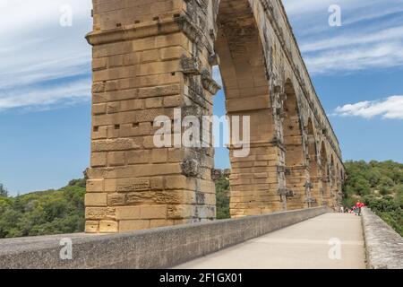 Pont du gard, eine berühmte alte Aquädukt-Brücke in der Nähe von Nimes in Frankreich, Europa Stockfoto