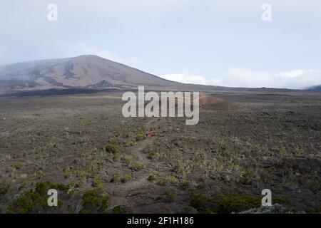 Blick in den Vulkankrater Piton de la fournaise, La Réunion, Indischer Ozean - Reisen auf La Réunion Island Stockfoto