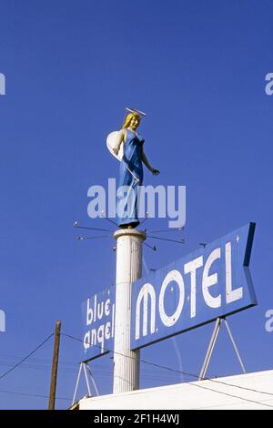 Schild für das Blue Angel Motel in Las Vegas, Nevada Stockfoto