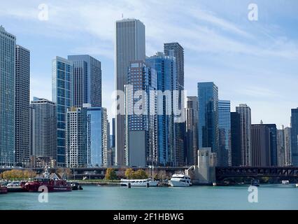 Downtown Chicago, Illinois, USA vom Navy Pier aus gesehen Stockfoto