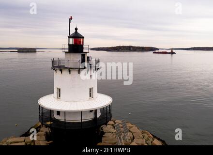 Spring Point Ledge Light Sparkplug Lighthouse Beacon Harbor Portland Maine Stockfoto