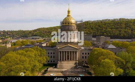 Gerüste umgeben den Capital Dome in Charleston West Virginia Stockfoto