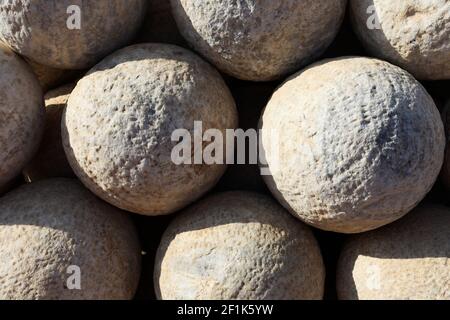 Old Stone Cannonball Stockfoto