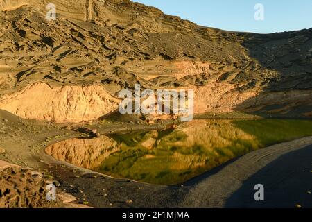 Landschaft an der Küste von El Golfo auf Lanzarote auf den Kanarischen Inseln, Spanien Stockfoto