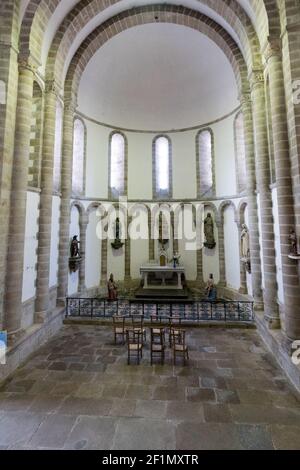 Innenansicht der Abtei Sainte-Croix in Quimperle in der Bretagne Stockfoto