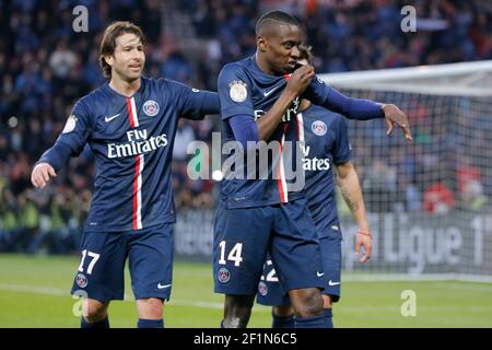 Blaise Mathuidi (psg) erzielte ein Tor und feierte es mit Ezequiel Ivan Lavezzi (psg) (Pocho) und Maxwell Scherrer cabelino Andrade (psg) während der französischen Meisterschaft Ligue 1 Fußballspiel zwischen Paris Saint Germain und RC Lens am 7. März 2015 im Parc des Princes Stadion in Paris, Frankreich. Foto Stephane Allaman / DPPI Stockfoto