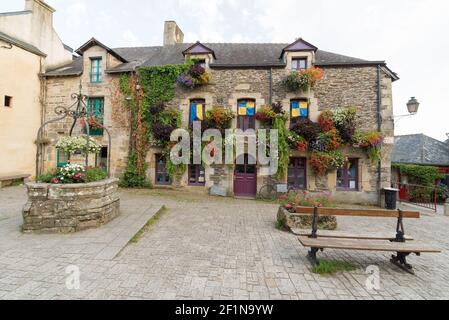 Zentrum der historischen Altstadt von Rochefort-en-Terre in der Bretagne Stockfoto