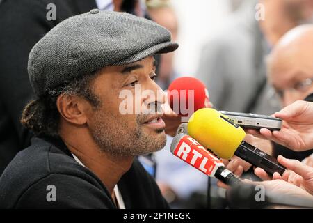 Yannick Noah, ehemaliger französischer Tennisspieler und Kapitän des französischen Davis Cup Teams, hält eine Pressekonferenz während des ATP World Tour Masters 1000 Indoor Tennis Turniers, BNP Paribas Masters in Bercy (AccorHotels Arena), Paris, Frankreich, vom 31. Oktober bis 8. November 2015. Foto Stephane Allaman / DPPI Stockfoto