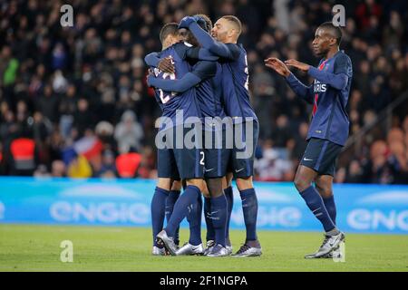Jean-Kevin Augustin (psg) erzielte ein Tor, Layvin Kurzawa (psg), Gregory Van der Wiel (psg), Blaise Mathuidi (psg) während der Französisch Championship Ligue 1 Fußballspiel zwischen Paris Saint Germain und es Troyes AC am 28. November 2015 im Parc des Princes Stadion in Paris, Frankreich. Foto Stephane Allaman / DPPI Stockfoto