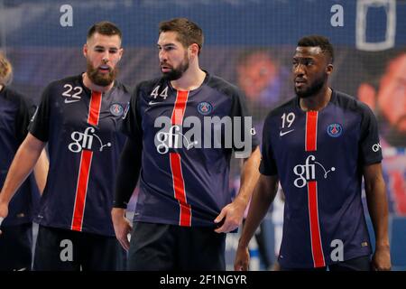 Luka Karabatic (PSG Handball), Nikola Karabatic (PSG Hanball), Luc Abalo (PSG Hanball) während des französischen Meisterschaftsspiels Pro D1 2015-2016 zwischen Paris Saint Germain (PSG) Handball und Cesson Rennes im Stade Pierre de Coubertin in Paris, Frankreich, am 2. Dezember 2015 - Foto Stephane Allaman / DPPI Stockfoto