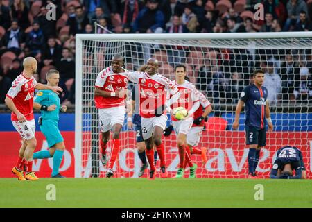 Prinz Oniangue (Stade de Reims) erzielte ein Tor, Antoine Conte (Stade de Reims), Jaba Kankava (Stade de Reims), David Luiz Moreira Marinho (psg), Thiago Emiliano da Silva (psg), Layvin Kurzawa (psg) während des Fußballspiels der französischen Meisterschaft Ligue 1 zwischen Paris Saint Germain und Stade Reims am 20. Februar, 2016 im Stadion Parc des Princes in Paris, Frankreich - Foto Stephane Allaman / DPPI Stockfoto