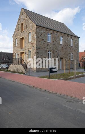 Haren, Deutschland. März 2021, 08th. Ansicht des Museums 'Inselmühle'. Haren (Ems) wurde von 1945 bis 1948 von Polen besetzt, obwohl Polen selbst keine Besatzungsmacht in Deutschland war. Haren' wurde drei Jahre lang 'Maczków'. Wie das zustande kam und wie das Leben in dieser polnischen Enklave war, beleuchtet die Ausstellung 'Haren/Maczków 45/48'. Kredit: Friso Gentsch/dpa/Alamy Live Nachrichten Stockfoto