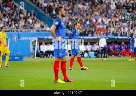 Antoine Griezmann (FRA) (Federation Francaise de Football (FFF)), Olivier Giroud (FRA) (Federation Francaise de Football (FFF)) während der UEFA Euro 2016, Gruppe A Fußballspiel zwischen Frankreich und Rumänien am 10. Juni 2016 im Stade de France in Saint-Denis, Frankreich - Foto Stephane Allaman / DPPI Stockfoto