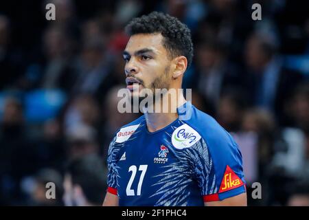 Adrien DIPANDA (FRA) während der Männer Handball Weltmeisterschaft Frankreich 2017 Match Gruppe A, zwischen Frankreich und Brasilien, am 11. Januar 2017 in Accorhotels Arena in Paris, Frankreich - Foto Stephane Allaman / DPPI Stockfoto