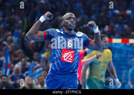 Guy Olivier NYOKAS (FRA) während der Männer Handball Weltmeisterschaft Frankreich 2017 Match Gruppe A, zwischen Frankreich und Brasilien, am 11. Januar 2017 in der Accorhotels Arena in Paris, Frankreich - Foto Stephane Allaman / DPPI Stockfoto