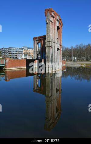 Besinnung im Saarbrücker Bürgerpark im Frühjahr Stockfoto