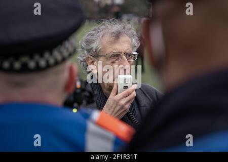 Coronavirus: Piers Corbyn nimmt an einer versuchten Anti-Lockdown-Veranstaltung von 20-30 Demonstranten auf Richmond Green im Südosten von London, Großbritannien, Teil. Stockfoto