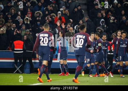 Edinson Roberto Paulo Cavani Gomez (psg) (El Matador) (El Botija) (Florestan) erzielte das dritte Tor, Feier, Layvin Kurzawa (psg), Neymar da Silva Santos Junior - Neymar Jr (PSG), Giovani Lo Celso (PSG), Thiago Silva (PSG) während der französischen Meisterschaft Ligue 1 Fußballspiel zwischen Paris Saint-Germain und Olympique de Marseille am 25. februar 2018 im Parc des Princes Stadion in Paris, Frankreich - Foto Stephane Allaman / DPPI Stockfoto