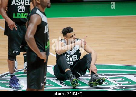 Amine Noua (ASVEL Lyon Villeurbanne) reagierte während der französischen Meisterschaft Pro A (Jeep Elite) Basketball-Spiel zwischen Nanterre 92 gegen Asvel am 11. März 2018 in U Arena Stadion in Nanterre, Frankreich - Foto Stephane Allaman / DPPI Stockfoto