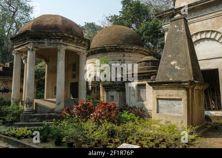 Kolkata, Indien - Februar 2021: Blick auf den South Park Street Cemetery in Kolkata am 2. Februar 2021 in Westbengalen, Indien. Stockfoto