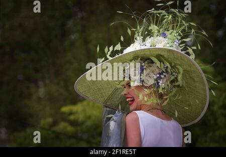 CHELSEA FLOWER SHOW, 24/5/04 PILSTON Stockfoto