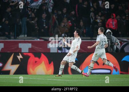 UI Jo HWANG (FC Bordeaux) erzielte ein Tor, Feier, Nicolas DE PREVILLE (FC Bordeaux) während der Französisch Meisterschaft Ligue 1 Fußballspiel zwischen Paris Saint-Germain und Girondins de Bordeaux am 23. Februar 2020 im Parc des Princes Stadion in Paris, Frankreich - Foto Stephane Allaman / DPPI Stockfoto