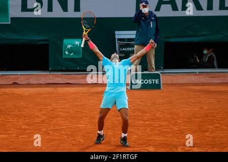 Rafael NADAL (ESP) gewann das Spiel, Feier während der Roland Garros 2020, Grand Slam Tennisturnier, am 9. Oktober 2020 im Roland Garros Stadion in Paris, Frankreich - Foto Stephane Allaman / DPPI Stockfoto