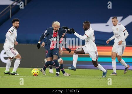 Neymar da Silva Santos Junior - Neymar Jr (PSG) kämpfte für den Ball gegen Paul BAYSSE (Girondins de Bordeaux), Otavio Henrique Passos Santos (Girondins de Bordeaux), Mehdi ZERKANE (Girondins de Bordeaux) während der französischen Meisterschaft Ligue 1 Fußballspiel zwischen Paris Saint-Germain und Girondins de Bordeaux am 28. November, 2020 im Stadion Parc des Princes in Paris, Frankreich - Foto Stephane Allaman / DPPI Stockfoto