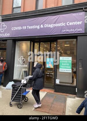 Pop-up Covid-19 Testzentrum in der Park Slope Nachbarschaft, Brooklyn, New York. Stockfoto