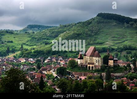 Befestigte Kirche von Biertan, Panorama Sommer Ansicht der befestigten Kirche von Biertan, mittelalterliche Kirche, mittelalterliche Architektur Stockfoto