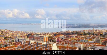 Panoramablick auf Lissabon in der Innenstadt von Portugal Stockfoto