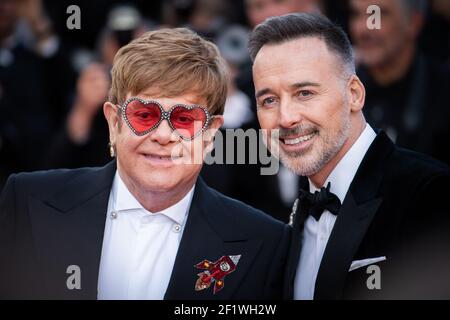 Cannes, Den France,16th. Mai 2019. Elton John und David Furnish besuchen die Vorführung von "Rocket man" während der Filmfestspiele von Cannes 72nd. Quelle: Scott Garfitt /Alamy Live News Stockfoto