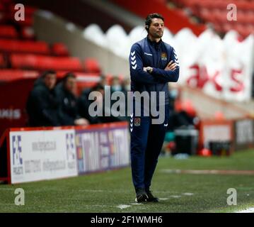 Woolwich, Großbritannien. März 2021, 09th. WOOLWICH, Großbritannien, MÄRZ 09: Northampton Town Manager Jon Brady (Hausmeister) während der Sky Bet League One zwischen Charlton Athletic und Northampton Town im Valley, Woolwich am 9th. März 2021 Credit: Action Foto Sport/Alamy Live News Stockfoto