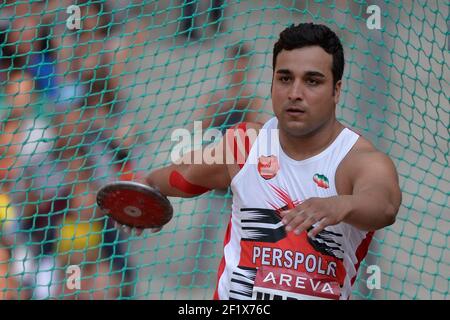 LEICHTATHLETIK - TREFFEN AREVA 2013 - STADE DE FRANCE / SAINT-DENIS (FRA) - 06/07/2013 - FOTO JULIEN CROSNIER / KMSP / DPPI - DISKUS - Stockfoto