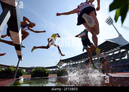 Leichtathletik - Französische Meisterschaften Elite 2013 - Stade Charlety / Paris (FRA) - Tag 3 - 14/07/2013 - Foto Philippe Millereau / KMSP / DPPI - Männer - 3000 m. Kirchturm Stockfoto