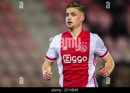 AMSTERDAM, NIEDERLANDE - MÄRZ 8: Kenneth Taylor von Jong Ajax während des niederländischen Keukenkampioendivisie-Spiels zwischen Ajax U23 und FC Den Bosch in De Toe Stockfoto