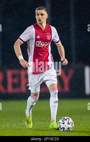 AMSTERDAM, NIEDERLANDE - MÄRZ 8: Kenneth Taylor von Jong Ajax während des niederländischen Keukenkampioendivisie-Spiels zwischen Ajax U23 und FC Den Bosch in De Toe Stockfoto