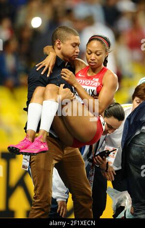 Leichtathletik - IAAF Weltmeisterschaften 2013 - Stadion Loujniki , Moskau , RUSSLAND - 10 bis 18/08/2013 - Foto STEPHANE KEMPINAIRE / KMSP / DPPI - Tag 7 - 16/08/13 -200 m - Frauen - Finale - Verletzung von Allyson Felix (USA) Stockfoto