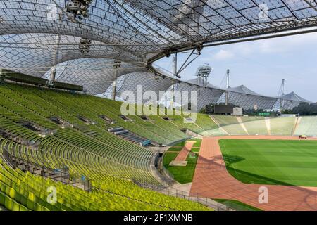 Blick auf das Olympiastadion 1972 in München Stockfoto