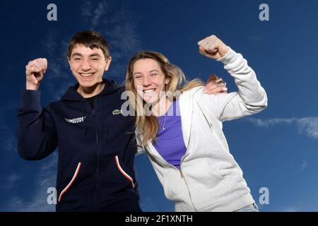 Omnisports - Les Etoiles du Sport 2013 - La Plagne - Frankreich - 16. Dezember 2013 - Foto Philippe Millereau / KMSP / DPPI - Handisport - Leichtathletik - Marie-Amélie Le fur die Patenmutter und ihr Patenkind Valentin Bertand Stockfoto