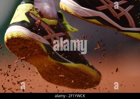 Illustration der Schuhe von Gael Monfils (Frankreich) im Männer-Einzel-Spiel während des vierten Tages der 2015 French Open in Roland Garros am 27. Mai 2015 in Paris, Frankreich. Foto Philippe Millereau / KMSP / DPPI Stockfoto