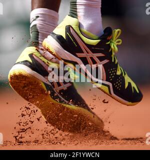 Illustration der Schuhe von Gael Monfils (Frankreich) im Männer-Einzel-Spiel während des vierten Tages der 2015 French Open in Roland Garros am 27. Mai 2015 in Paris, Frankreich. Foto Philippe Millereau / KMSP / DPPI Stockfoto