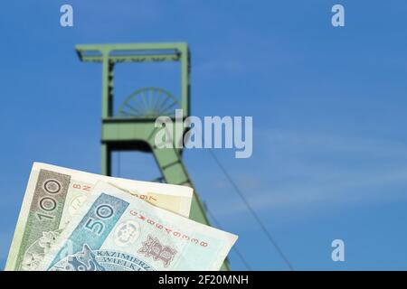 Headframe, Mine und Geld Polish zloty PLN Stockfoto