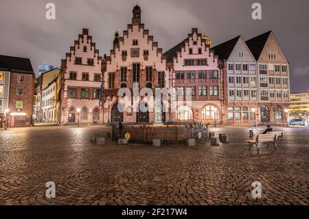 09. März 2021, Hessen, Frankfurt am Main: Der Römer, das historische Rathaus am Römerberg im Herzen der Stadt. Foto: Frank Rumpenhorst/dpa Stockfoto