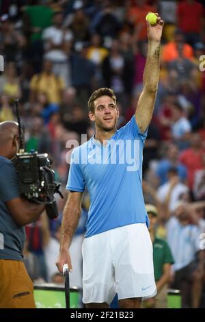Der Argentinier Juan Martin Del Potro tritt im Tennis Men's Single Match gegen Rafael Nadal aus Spanien während der Olympischen Spiele RIO 2016, Tennis, am 13. August 2016, in Rio, Brasilien - Foto Jean Marie Hervio / KMSP / DPPI Stockfoto