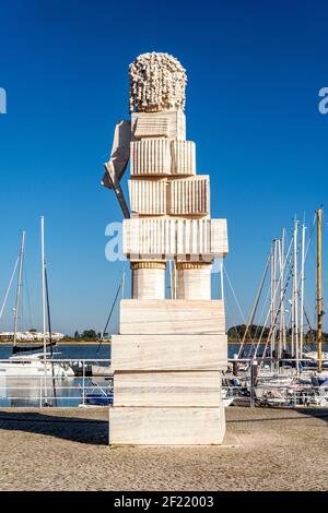 Statue des Marquis von Pombal befindet sich in der Marina von Vila Real de Santo Antonio, Algarve, Portugal Stockfoto